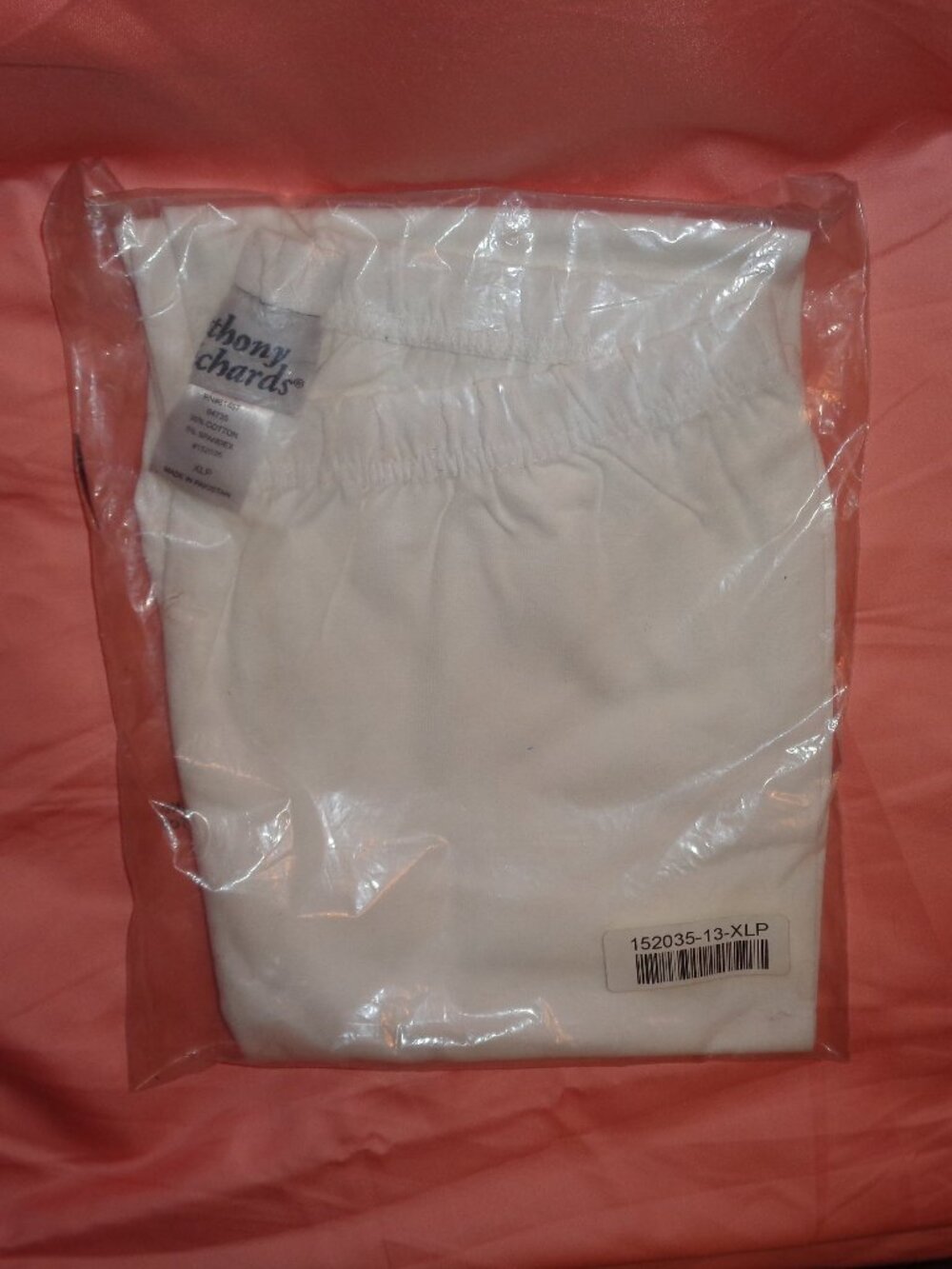 NEW IN THE PACKAGE WHITE ANTHONY RICHARDS LEGGINGS-SZ XLP-WITH SPANDEX